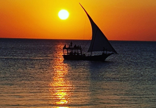 Sunset Dhow Cruise: (Sharing)